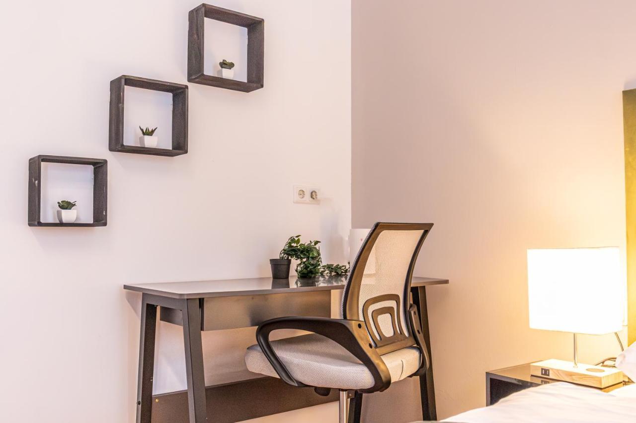 Stadthalle Oasis: Stylish 3br In Apartament Wiedeń