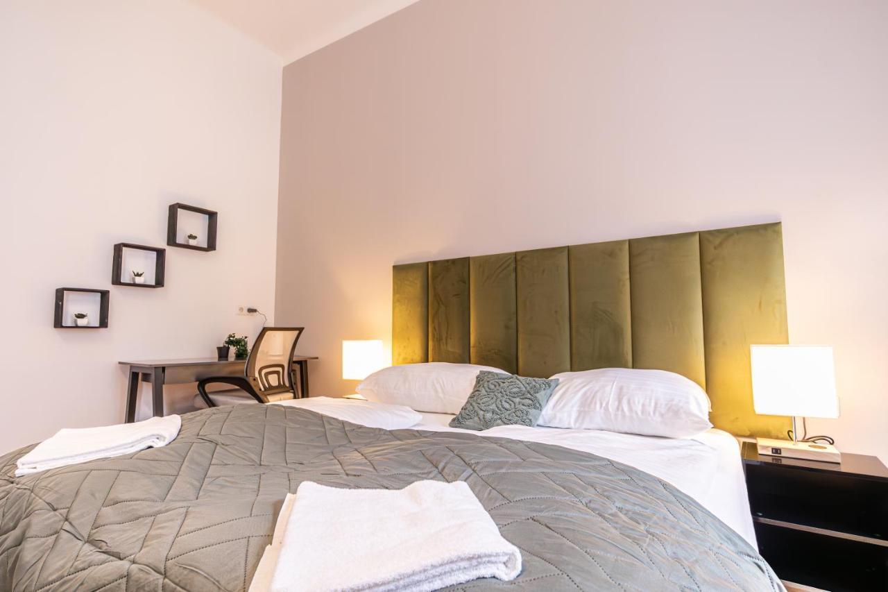 Stadthalle Oasis: Stylish 3br In Wiedeń